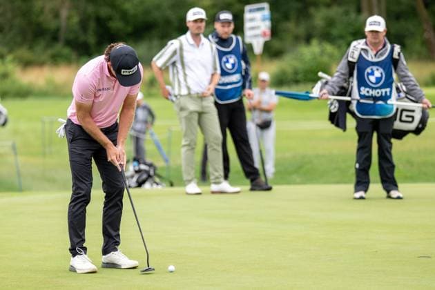 Freddy Schott on the green putting, BMW International Open 2024, Golf, 07 07 2024 Munich Bavaria Germany Copyright: xkolbert-press UlrichxGamelx