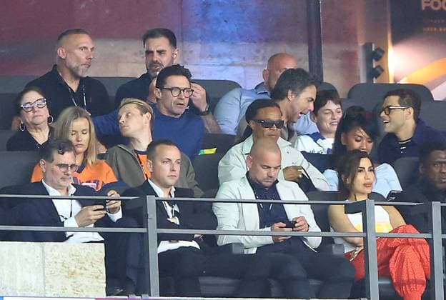 Deadpool actors Hugh Jackman and Emma Corrin watching in the stands Netherlands v Turkiye, UEFA European Championship, EM, Europameisterschaft 2024, Quarter Final, Football, Olympiastadion, Berlin, Germany, 06 Jul 2024 EDITORIAL USE ONLY No use with unauthorised audio, video, data, fixture lists, club league logos or live services. Online in-match use limited to 120 images, no video emulation. No use in betting, games or single club league player publications.  Copyright: xKieranxMcManus Shutterstockx 14571393fo