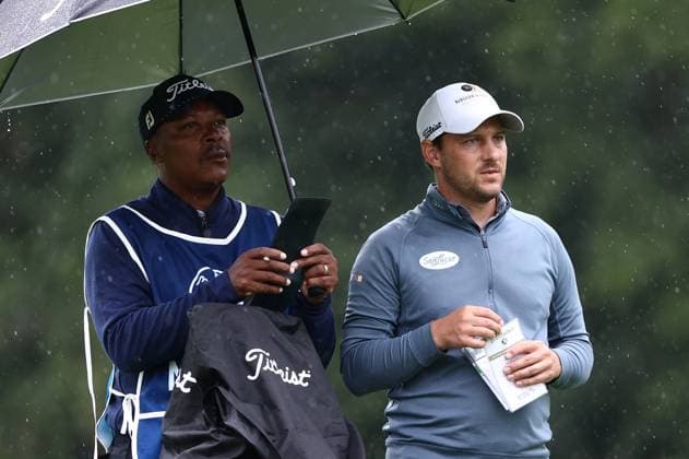 GOLF - BMW International Open 2024 MUNICH,GERMANY,07.JUL.24 - GOLF - DP World Tour, BMW International Open, GC Eichenried. Image shows Lukas Nemecz (AUT) and his caddy.  GEPAxpictures xThomasxBachun