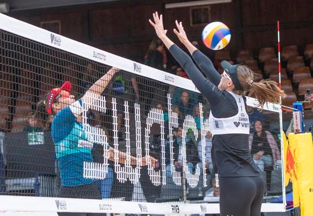 July 7, 2024, Gstaad, Bern, Switzerland: Gstaad Switzerland, 07 07 2024: MEG KRAFT of USA team makes to block during Swatch Beach Pro Gstaad 2024, Swatch Beach Pro Gstaad 2024 took place in the famous ski resort and which organizes events like the EFG Swiss Open Gstaad ATP, Tennis Herren 250 and the Polo Gold Club Gstaad 2024 and took place at Roy Emerson Arena in Gstaad; which also counts for the Volleyball World Beach Pro Tour championship and which serves as a warm-up for the stars of the future Paris Olympic Games, Olympische Spiele, Olympia, OS Gstaad Switzerland - ZUMAd206 20240707_zip_d206_006 Copyright: xEricxDubostx