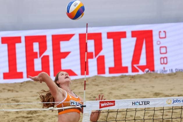 Beach volleyball, Beachvolleyball - Pro Beach Battle Masters SEEWALCHEN,AUSTRIA,07.JUL.24 - BEACH VOLLEYBALL - Beach Volleyball Tour PRO, Pro Beach Battle Masters Litzlberg. Image shows Caitlin Bettenay (AUS).  GEPAxpictures xMathiasxMandl