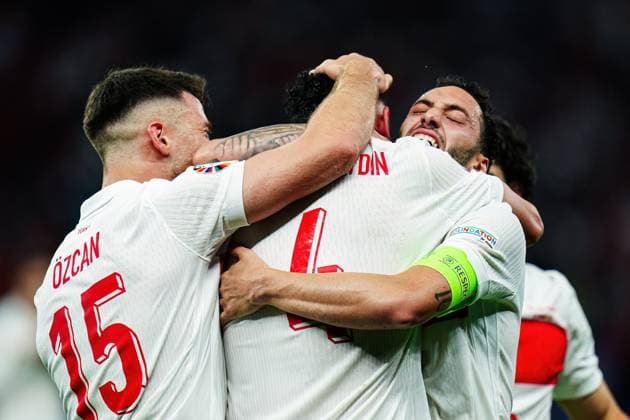Turkey celebrates after scoring 0 1 with a header Samet Akaydin Turkey, 04 GER, Netherlands vs Turkey, European Football Championship, UEFA Euro 2024, quarter-final, 06 07 2024 GER, Netherlands vs Turkey, European Football Championship, UEFA Euro 2024, quarter-final, 06 07 2024 Berlin Copyright: xEibner-Pressefoto MarcelxvonxFehrnx EP_MFN