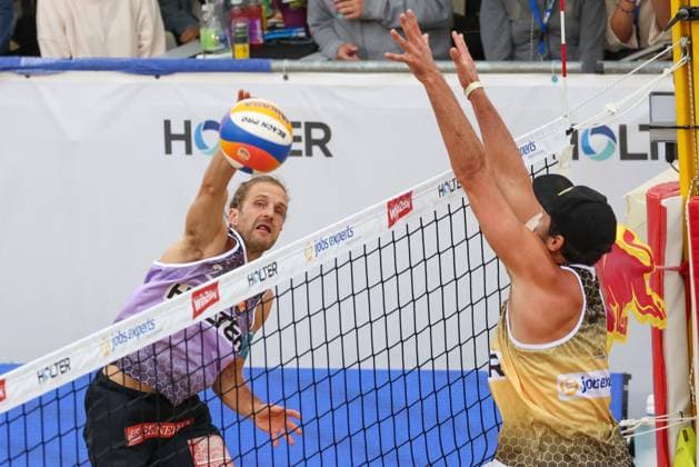 Beach volleyball, Beachvolleyball - Pro Beach Battle Masters SEEWALCHEN,AUSTRIA,07.JUL.24 - BEACH VOLLEYBALL - Beach Volleyball Tour PRO, Pro Beach Battle Masters Litzlberg. Image shows Felix Friedl (AUT).  GEPAxpictures xMathiasxMandl