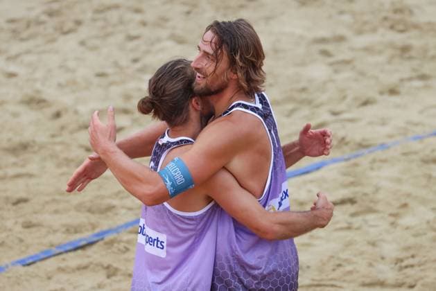 Beach volleyball, Beachvolleyball - Pro Beach Battle Masters SEEWALCHEN,AUSTRIA,07.JUL.24 - BEACH VOLLEYBALL - Beach Volleyball Tour PRO, Pro Beach Battle Masters Litzlberg. Image shows Alexander Huber and Felix Friedl (AUT).  GEPAxpictures xMathiasxMandl