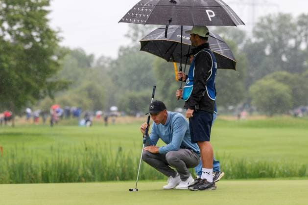 Matti Schmid GER reading the putting line, BMW International Open 2024, Golf, DP World Tour, Men, Final, 07 07 2024 Moosinning Bavaria Germany Copyright: xkolbert-press ChristianxKolbertx