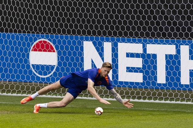 WOLFSBURG - Wout Weghorst during a training session of the Dutch national team, Nationalteam in the AOK Stadium on July 7, 2024 in Wolfsburg, Germany. The Dutch national team is preparing for the semi-finals of the European Football Championship in Germany against England. ANP KOEN VAN WEEL UEFA EURO, EM, Europameisterschaft,Fussball 2024 2024 xVIxANPxSportx xxANPxIVx 502981985 originalFilename: 502981985.jpg