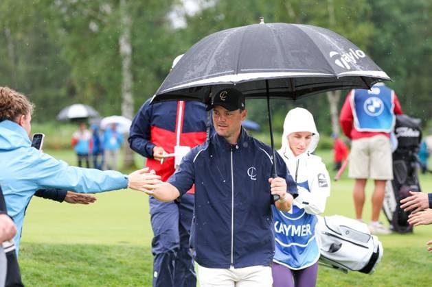 Martin Kaymer GER high-fives fans, BMW International Open 2024, Golf, DP World Tour, Men, Final, 07 07 2024 Moosinning Bavaria Germany Copyright: xkolbert-press ChristianxKolbertx