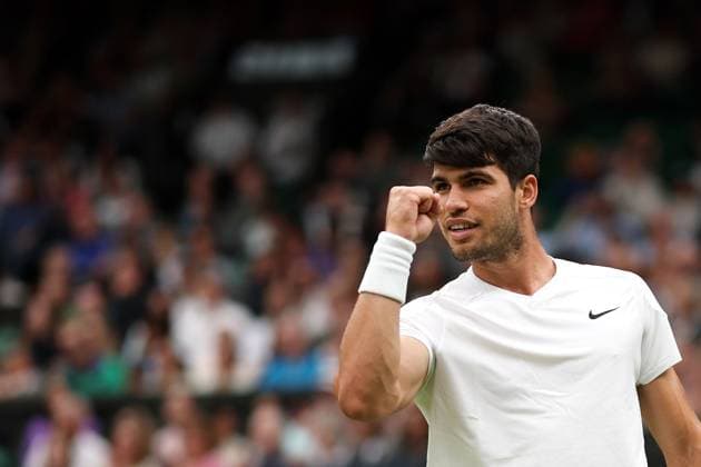 Carlos Alcaraz celebrates during his fourth round match Wimbledon Tennis Championships, Day 7, The All England Lawn Tennis and Croquet Club, London, UK - 07 Jul 2024  Copyright: xEllaxLing Shutterstockx 14575061ab
