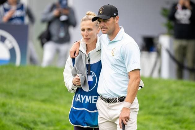 Martin Kaymer with wife Irene Scholz Caddy , BMW International Open 2024, Golf, 07 07 2024 Munich Bavaria Germany Copyright: xkolbert-press UlrichxGamelx