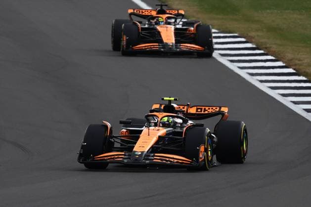 F1 British Grand Prix 2024 Lando Norris and Oscar Piastri of McLaren during the Formula 1 British Grand Prix at Silverstone Circuit in Northampton, Great Britain on July 7, 2024. Northampton United Kingdom  Copyright: xJakubxPorzyckix originalFilename:porzycki-f1britis240707_np7vx.jpg