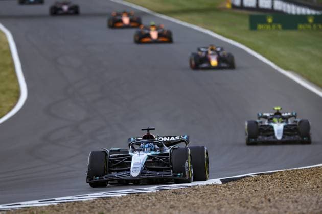 63 RUSSELL George (gbr), Mercedes AMG F1 Team W15, action during the Formula 1 Qatar Airways British Grand Prix 2024, 12th round of the 2024 Formula One World Championship, WM, Weltmeisterschaft from July 5 to 7, 2024 on the Silverstone Circuit, in Silverstone, United Kingdom - F1 - BRITISH GRAND PRIX 2024 DPPI Panoramic  240707_R12_GRAN_BRETAGNA_DP_FGOO9645