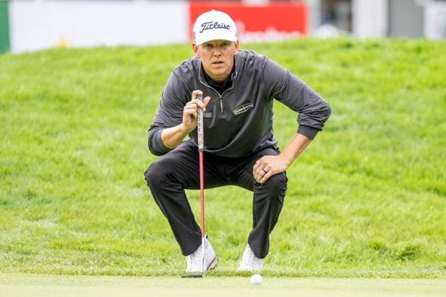 Jeremy Paul on the green checks the conditions, BMW International Open 2024, Golf, 07 07 2024 Munich Bavaria Germany Copyright: xkolbert-press UlrichxGamelx