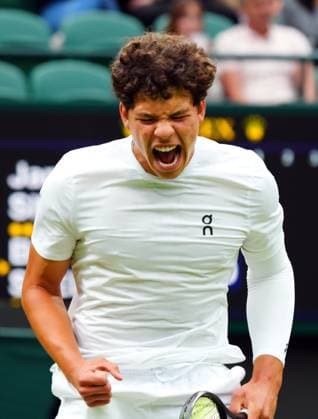 Ben Shelton celebrates during his fourth round match Wimbledon Tennis Championships, Day 7, The All England Lawn Tennis and Croquet Club, London, UK - 07 Jul 2024  Copyright: xJavierxGarcia Shutterstockx 14575058cr