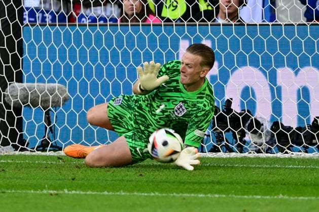 Jordan Pickford 1 England saves Manuel Akanjis penalty 5 Switzerland , England Switzerland, Football, UEFA Euro 2024, Quarter-final, 06 07 2024 Düsseldorf North Rhine-Westphalia Germany Copyright: xkolbert-press MarcxNiemeyerx