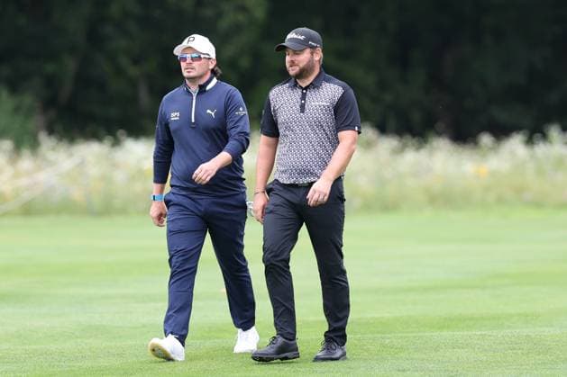 Ewen Ferguson SCO and Jordan Smith ENG on the fairway, BMW International Open 2024, Golf, DP World Tour, Men, Final, 07 07 2024 Moosinning Bavaria Germany Copyright: xkolbert-press ChristianxKolbertx