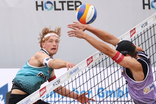 Beach volleyball, Beachvolleyball - Pro Beach Battle Masters SEEWALCHEN,AUSTRIA,07.JUL.24 - BEACH VOLLEYBALL - Beach Volleyball Tour PRO, Pro Beach Battle Masters Litzlberg. Image shows Tim Berger (AUT).  GEPAxpictures xMathiasxMandl