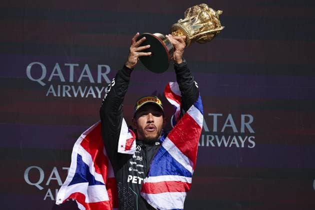 Bilder des Jahres 2024, Sport 07 Juli Sport Themen der Woche KW27 Sport Bilder des Tages HAMILTON Lewis (gbr), Mercedes AMG F1 Team W15, portrait podium celebration during the Formula 1 Qatar Airways British Grand Prix 2024, 12th round of the 2024 Formula One World Championship, WM, Weltmeisterschaft from July 5 to 7, 2024 on the Silverstone Circuit, in Silverstone, United Kingdom - F1 - BRITISH GRAND PRIX 2024 DPPI Panoramic  240707_R12_GRAN_BRETAGNA_DP_EA017214