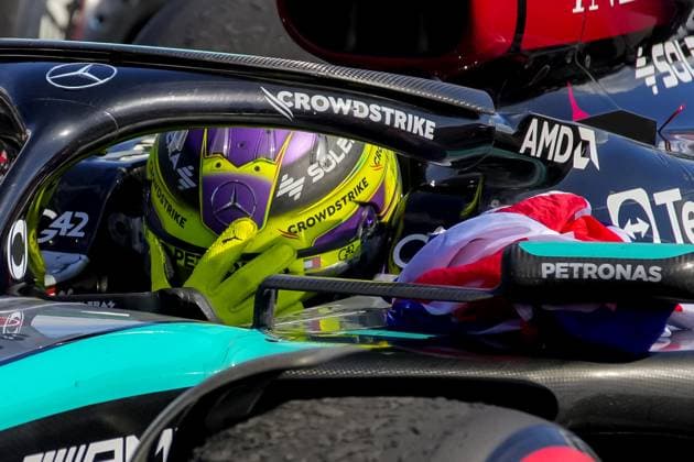 Sport Bilder des Tages SILVERSTONE - Lewis Hamilton (Mercedes) wins the Grand Prix of Great Britain at the Silverstone Circuit. ANP SANDER KONING xVIxANPxSportx xxANPxIVx 502994938 originalFilename: 502994938.jpg