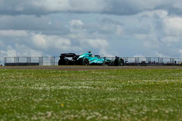 F1 Grand Prix of Great Britain Fernando Alonso of Spain driving the (14) Aston Martin Aramco F1 Team AMR24 Mercedes on track during the F1 Grand Prix of Great Britain at Silverstone Circuit on July 7, 2024, in Northampton, England. Northampton Silverstone Circuit Northampton England RL_GPF1GB24_01041 Copyright: xRicardoxLarreinax