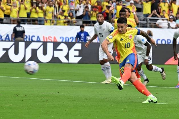 RECORD DATE NOT STATED Copa America USA 2024 Colombia vs Panama - Quarter-final James Rodriguez scores his goal 2-0 of Colombia during the CONMEBOL Copa America 2024 Quarter-final match between Colombia and Panama, at State Farm Stadium, on July 06, 2024 in Glendale, Arizona, United States. GLENDALE ARIZONA UNITED STATES  Copyright: xDavidxLeahx 20240706172420_CA_QF_2024_COL_PAN_CORDOBA161