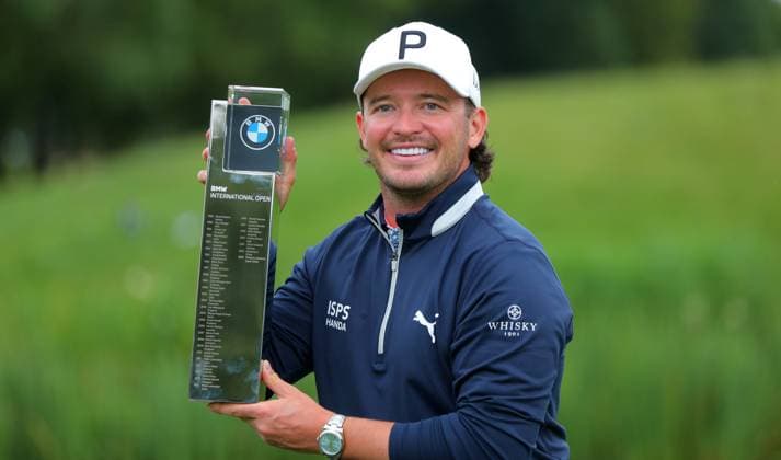 GOLF - BMW International Open 2024 MUNICH,GERMANY,07.JUL.24 - GOLF - DP World Tour, BMW International Open, GC Eichenried. Image shows Ewen Ferguson (SCO). Keywords: trophy.  GEPAxpictures xThomasxBachun