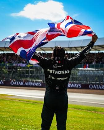 HAMILTON Lewis (gbr), Mercedes AMG F1 Team W15, celebrating victory, during the Formula 1 Qatar Airways British Grand Prix 2024, 12th round of the 2024 Formula One World Championship, WM, Weltmeisterschaft from July 5 to 7, 2024 on the Silverstone Circuit, in Silverstone, United Kingdom - F1 - BRITISH GRAND PRIX 2024 DPPI Panoramic  240707_R12_GRAN_BRETAGNA_DP_FGOO0267-2