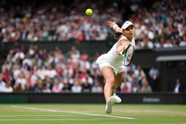 Emma Raducanu during her fourth round match Wimbledon Tennis Championships, Day 7, The All England Lawn Tennis and Croquet Club, London, UK - 07 Jul 2024  Copyright: xEllaxLing Shutterstockx 14575061ck