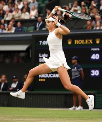 Emma Raducanu during her fourth round match Wimbledon Tennis Championships, Day 7, The All England Lawn Tennis and Croquet Club, London, UK - 07 Jul 2024  Copyright: xEllaxLing Shutterstockx 14575061do