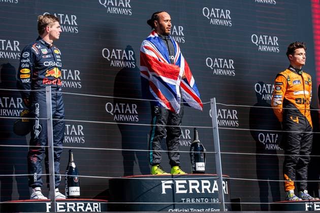FORMULA 1 QATAR AIRWAYS BRITISH GRAND PRIX 2024 07 07 2024, Silverstone Circuit, Silverstone, FORMULA 1 QATAR AIRWAYS BRITISH GRAND PRIX 2024 , pictured winner Lewis Hamilton GBR , Mercedes AMG Petronas Formula One Team with Max Verstappen NLD , Oracle Red Bull Racing and Lando Norris GBR , McLaren F1 Team nordphotoxGmbHx xBratic nph00250