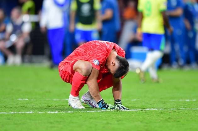 RECORD DATE NOT STATED Copa America USA 2024 Uruguay (4p) 0-0 (2p) Brazil - Quarter-final Sergio Rochet of Uruguay during the CONMEBOL Copa America 2024 Quarter-final match between Uruguay and Brazil, at Allegiant Stadium, on July 06, 2024 in Las Vegas, Nevada, United States. LAS VEGAS NEVADA UNITED STATES  Copyright: xIsaacxOrtizx 20240706215331_CA_QF_2024_URU_BRA_ROCHET239