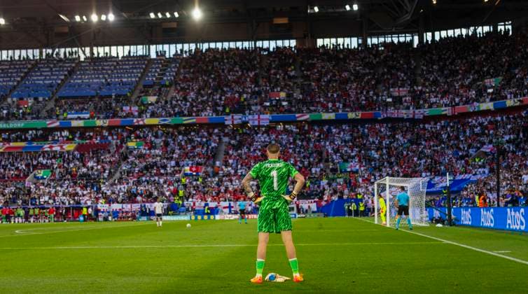 Dusseldorf, Germany 06th Jul 2024 Jordan Pickford ENG before the decisive penalty England Swiss England Switzerland 06 07 2024