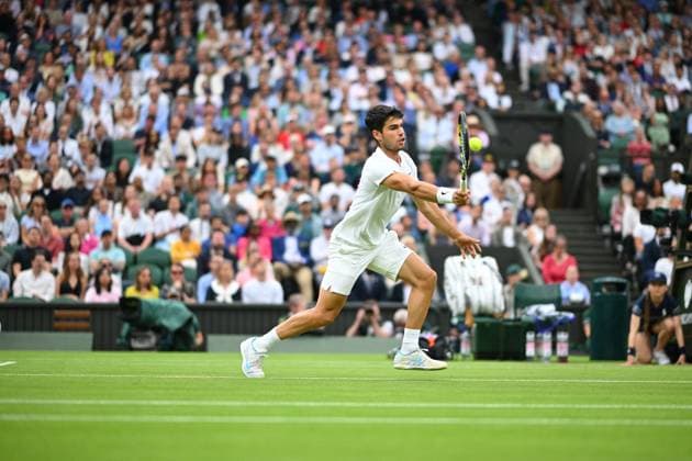 Wimbledon - Fourth Round Carlos Alcaraz (ESP) during his fourth round match at the 2024 Wimbledon Championships at the AELTC in London, UK, on July 7, 2024. Photo by Corinne Dubreuil ABACAPRESS.COM London United Kingdom  Copyright: xDubreuilxCorinne ABACAx