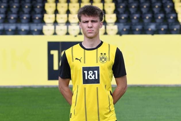 Borussia Dortmund II 3 Liga, portrait date 2024 2025 Julian Hettwer Borussia Dortmund II 3 Liga, portrait date 2024 2025 xRx