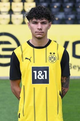 Borussia Dortmund II 3 Liga, portrait date 2024 2025 Babis Drakas Borussia Dortmund II 3 Liga, portrait date 2024 2025 xRx