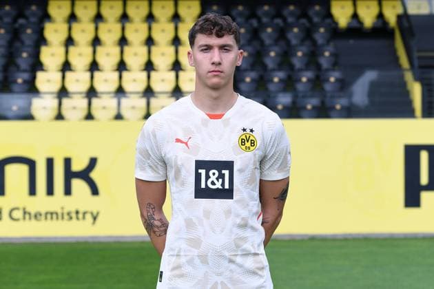 Borussia Dortmund II 3 Liga, portrait date 2024 2025 Silas Ostrczinski Borussia Dortmund II 3 Liga, portrait date 2024 2025 xRx