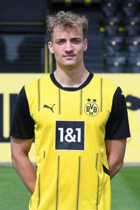 Borussia Dortmund II 3 Liga, portrait date 2024 2025 Yannik Lührs Borussia Dortmund II 3 Liga, portrait date 2024 2025 xRx