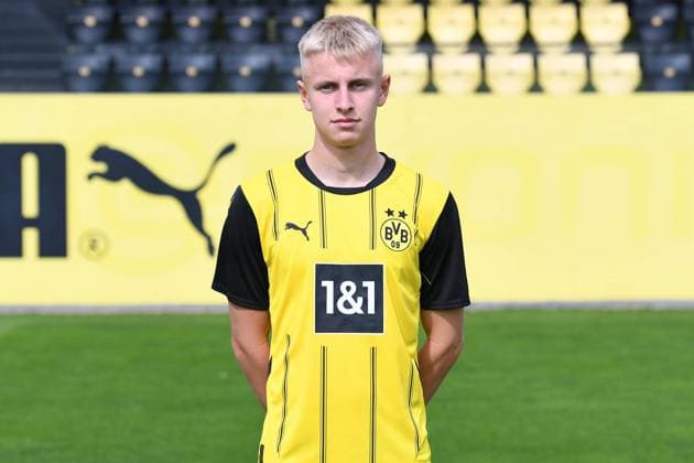 Borussia Dortmund II 3 Liga, portrait date 2024 2025 Danylo Krevsun Borussia Dortmund II 3 Liga, portrait date 2024 2025 xRx