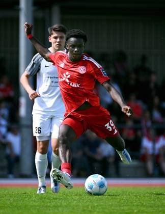Football, 2 Bundesliga, Germany, Men, Test match for the 2024 2025 season Holzheimer SG Fortuna Düsseldorf Noah Mbamba F95 Action
