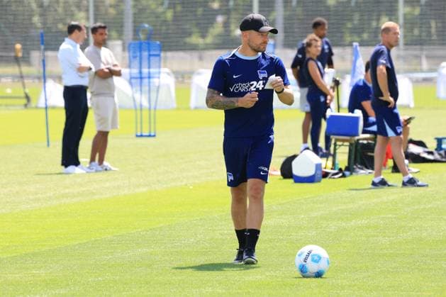 DEU, DFL, 2 FBL Hertha BSC, Training, 08 07 2024, Sportforum, Berlin, DEU, DFL, 2 FBL Hertha BSC, Training, im Bild Co Trainer Patrick Ebert Hertha BSC Berlin DFL regulations prohibit any use of Photographs as image sequences and or quasi video Foto Juergen Engler nordphoto GmbH nordphotoxGmbHx xEngler nph00076