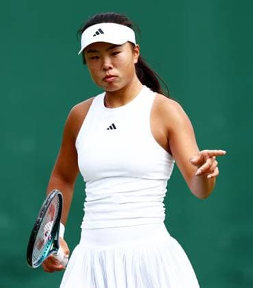 Mingge Xu of Great Britain. Wimbledon Tennis Championships, Day 8, The All England Lawn Tennis and Croquet Club, London, UK - 08 Jul 2024  Copyright: xJamesxMarsh Shutterstockx 14575857y