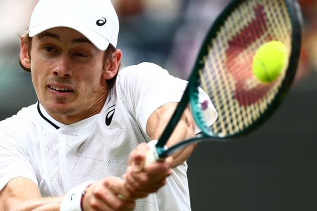 Alex de Minaur of Australia Wimbledon Tennis Championships, Day 8, The All England Lawn Tennis and Croquet Club, London, UK - 08 Jul 2024  Copyright: xJamesxMarsh Shutterstockx 14575857au