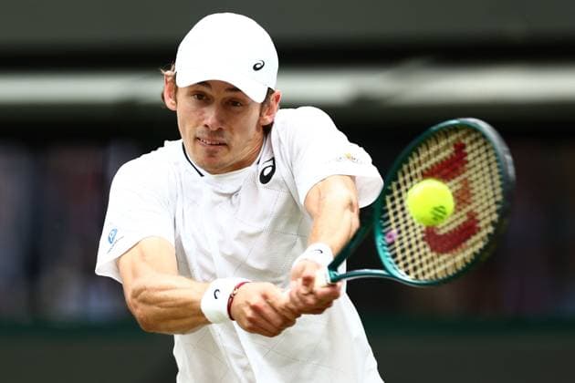 Alex de Minaur of Australia Wimbledon Tennis Championships, Day 8, The All England Lawn Tennis and Croquet Club, London, UK - 08 Jul 2024  Copyright: xJamesxMarsh Shutterstockx 14575857av
