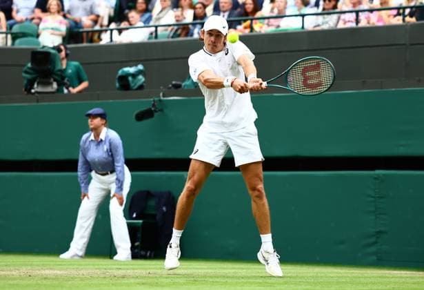 Alex de Minaur of Australia Wimbledon Tennis Championships, Day 8, The All England Lawn Tennis and Croquet Club, London, UK - 08 Jul 2024  Copyright: xJamesxMarsh Shutterstockx 14575857be