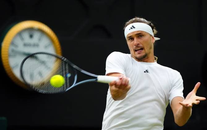 Alexander Zverev during his fourth round match Wimbledon Tennis Championships, Day 8, The All England Lawn Tennis and Croquet Club, London, UK - 08 Jul 2024  Copyright: xJavierxGarcia Shutterstockx 14575856ao