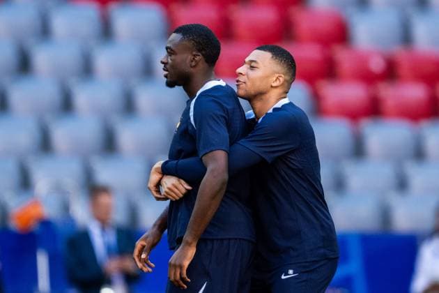 240708 Youssouf Fofana and Kylian MbappÃ at a training session with France during the UEFA Euro 2024 Football Championship on July 8, 2024 in Munich Photo Mathias Bergeld BILDBYRAN code MB MB0945 fotboll football soccer fotballs em europamästerskap em uefa euro uefa european football championship euro 2024 träning practice training frankrike france day 25 bbeng  Copyright: MATHIASxBERGELD BB240708MB006