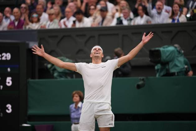 LONDON, ENGLAND - JULY 08: Taylor Fritz of United States celebrates match point against Alexander Zverev of Germany in the Gentlemen s Singles fourth round match during day eight of The Championships Wimbledon 2024 at All England Lawn Tennis and Croquet Club on July 08, 2024 in London, England  Copyright: xHiroshixSatox