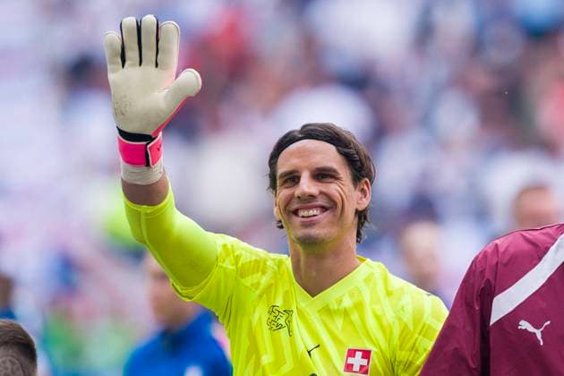 Goalkeeper Yann Sommer of Switzerland getting into the field during the UEFA EURO 2024 quarter final match between England and Switzerland at Düsseldorf Arena on July 6, 2024 in Dusseldorf, Germany Photo by JustPictures Dusseldorf Düsseldorf Arena Germany Copyright: x x2024xEurasiaxSportxImagesx jp-en-EuSpIm-MM4_England_Swiss_06Jul2024_DU0163