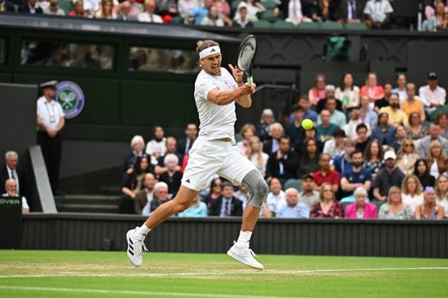 Wimbledon - Fourth Round Alexander Zverev (GER) during his fourth round match at the 2024 Wimbledon Championships at the AELTC in London, UK, on July 8, 2024. Photo by Corinne Dubreuil ABACAPRESS.COM LONDON  Copyright: xDubreuilxCorinne ABACAx