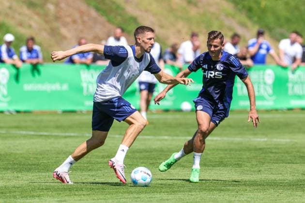 09 07 2024, Football, Summer preparation, Season 2024 2025, f l Janik Bachmann FC Schalke 04 , Paul Seguin FC Schalke 04 Mittersill Stadium Mittersill Austria xRHR PHOTO TRx Copyright: TimxRehbein RHR-FOTOx RHR-FOTO TR