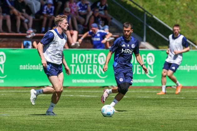 09 07 2024, Football, Summer preparation, Season 2024 2025, f l Derry John Murkin FC Schalke 04 , Mehmet Can Aydin FC Schalke 04 Mittersill Stadium Mittersill Austria xRHR PHOTO TRx Copyright: TimxRehbein RHR-FOTOx RHR-FOTO TR